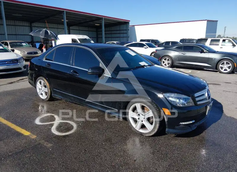 2011 Mercedes Benz C 300 фото