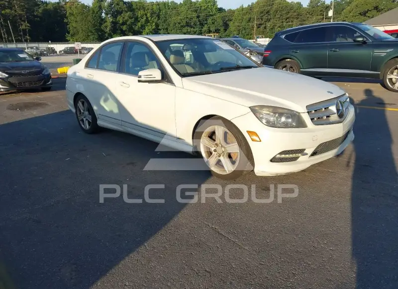 2011 Mercedes Benz C 300 photo