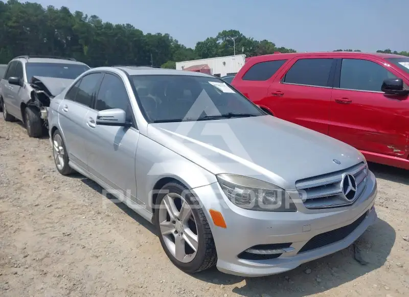2011 Mercedes Benz C 300 фото