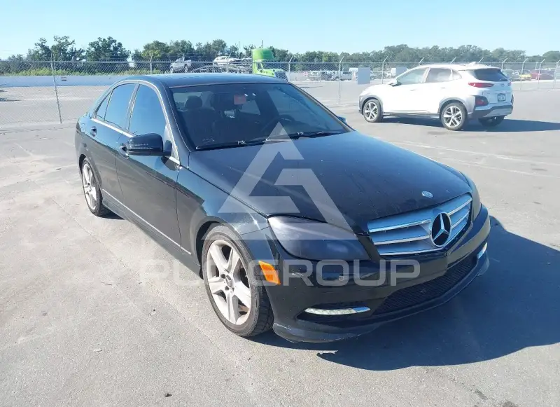 2011 Mercedes Benz C 300 photo
