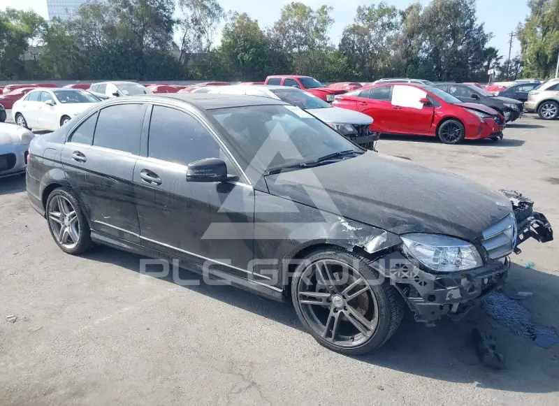 2011 Mercedes Benz C 300 фото