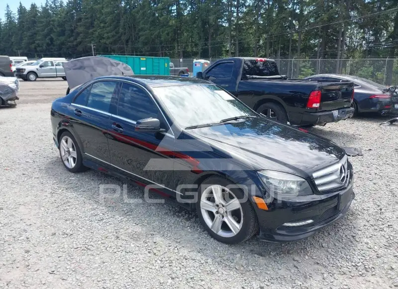 2011 Mercedes Benz C 300 фото