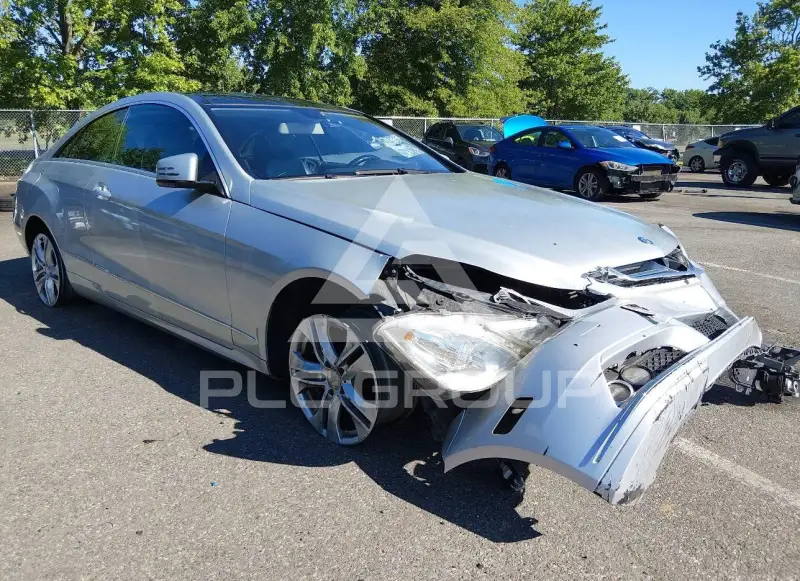 2011 Mercedes Benz E 350 фото