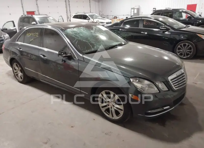 2011 Mercedes Benz E 350 photo