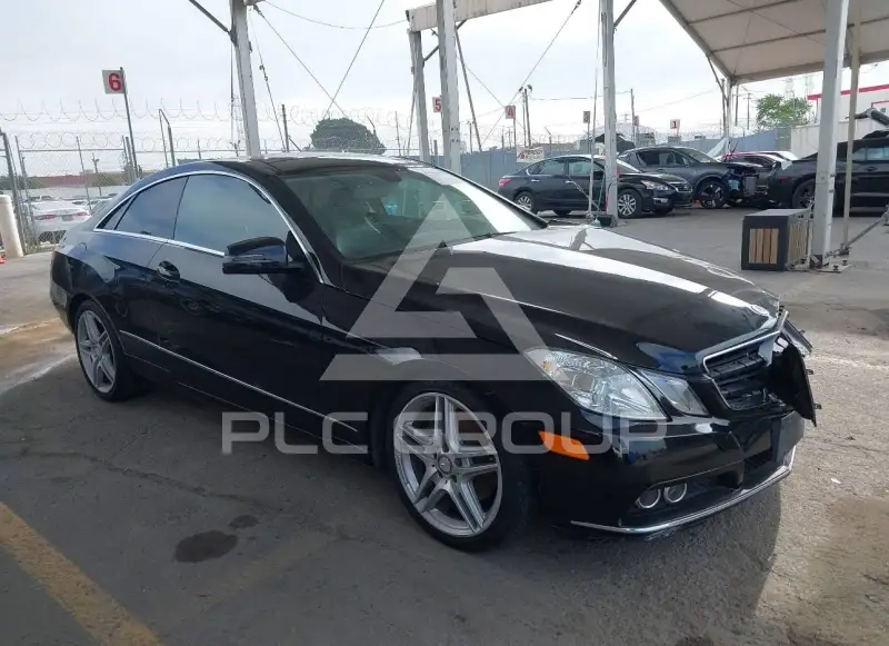2011 Mercedes Benz E 350 фото