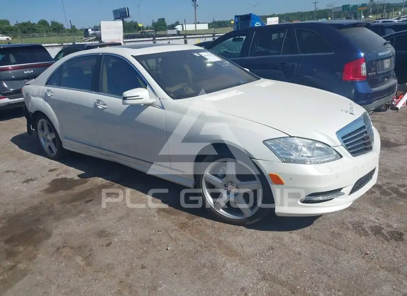 2011 Mercedes Benz S 550 фото