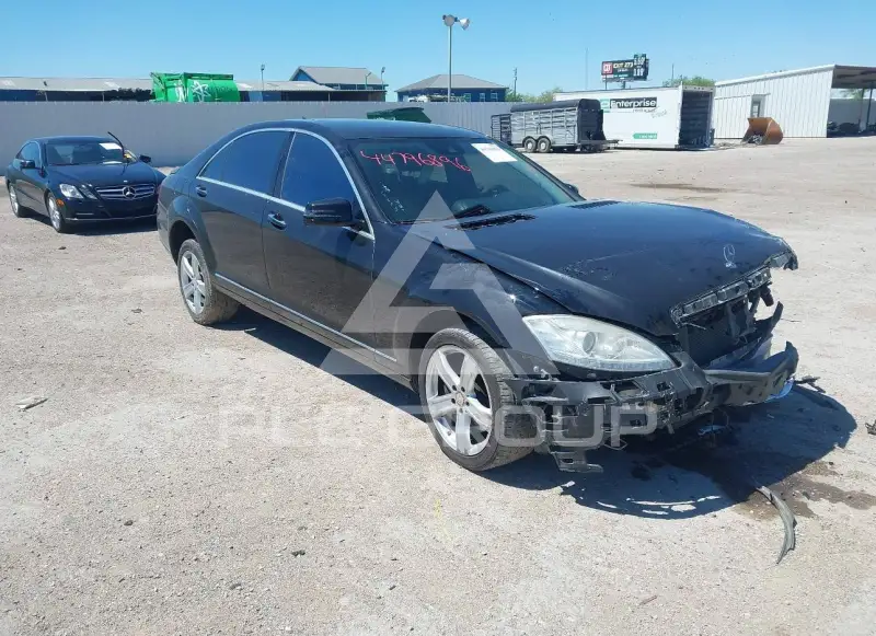 2011 Mercedes Benz S 550 фото
