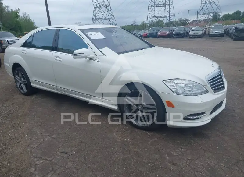 2011 Mercedes Benz S 550 фото