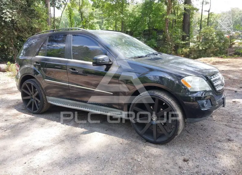 2011 Mercedes Benz ML 350 фото