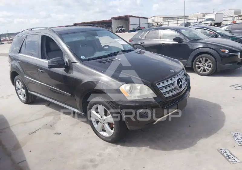 2011 Mercedes Benz ML 350 фото