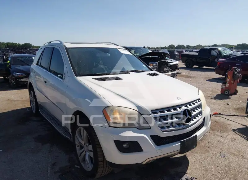 2011 Mercedes Benz ML 350 фото