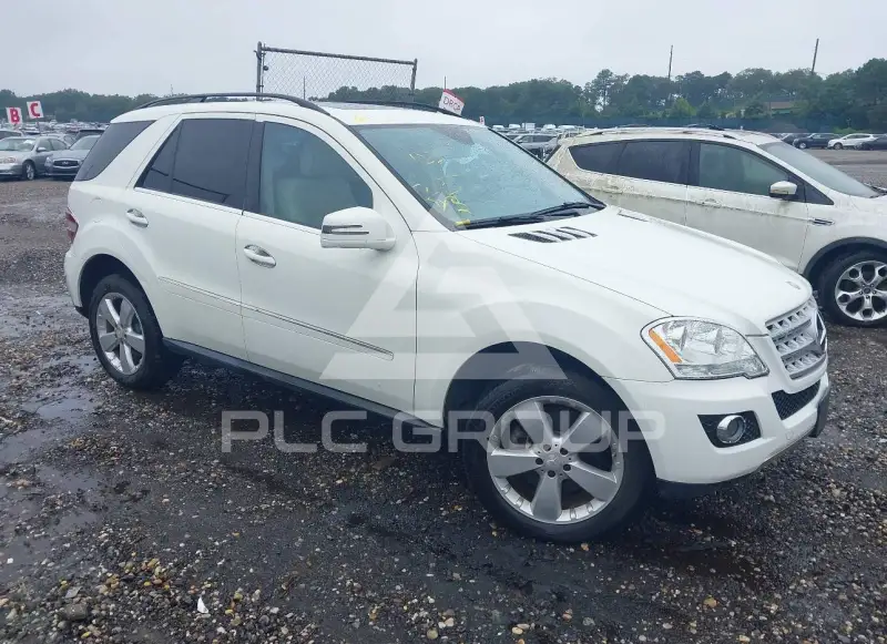 2011 Mercedes Benz ML 350 photo