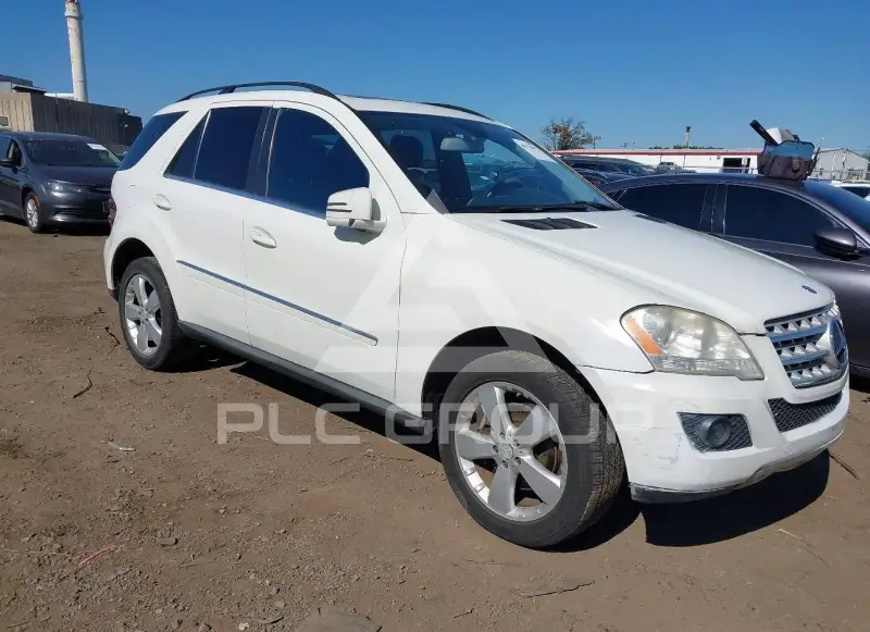 2011 Mercedes Benz ML 350 photo