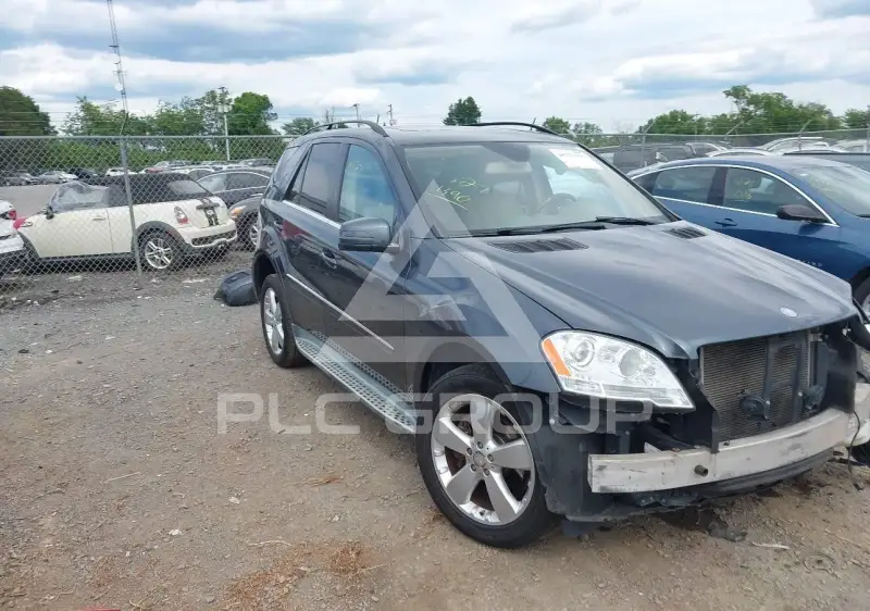 2011 Mercedes Benz ML 350 photo