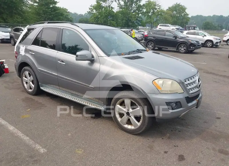 2011 Mercedes Benz ML 350 photo