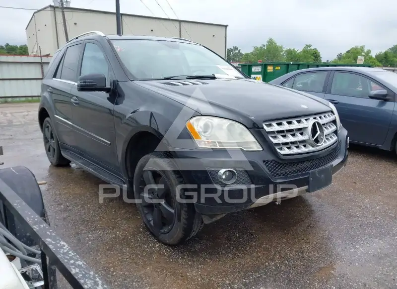 2011 Mercedes Benz ML 350 фото