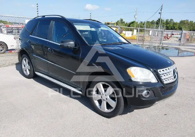 2011 Mercedes Benz ML 350 фото