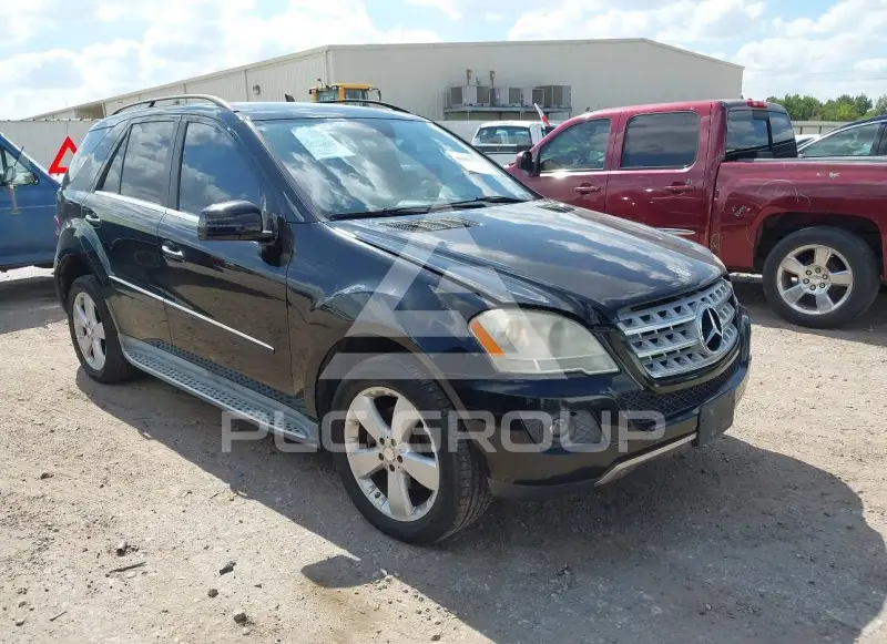 2011 Mercedes Benz ML 350 фото