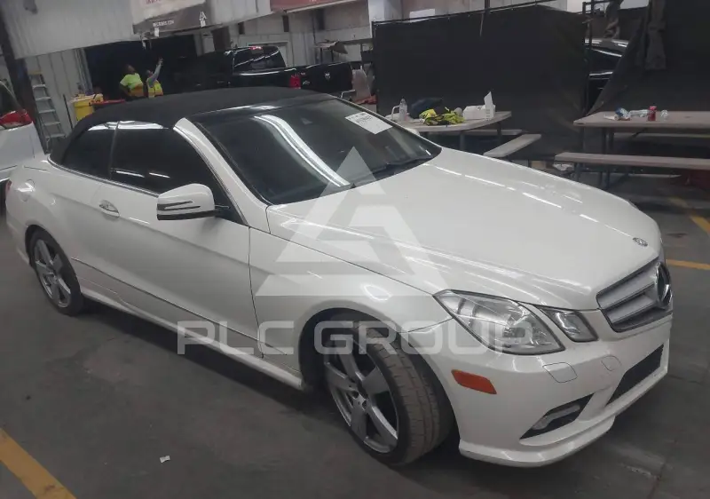 2011 Mercedes Benz E 550 photo