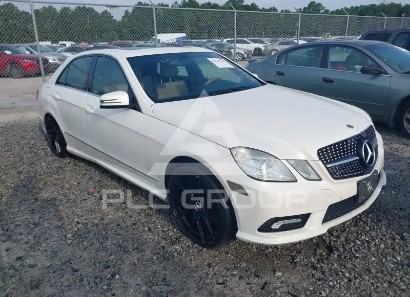 2011 Mercedes Benz E 550 фото