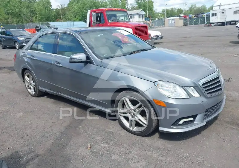 2011 Mercedes Benz E 550 фото