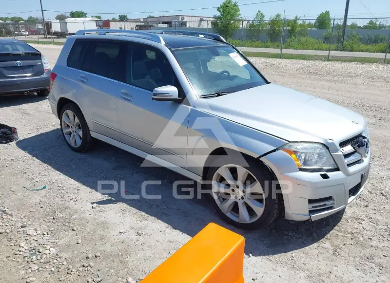 2011 Mercedes Benz GLK 350 photo