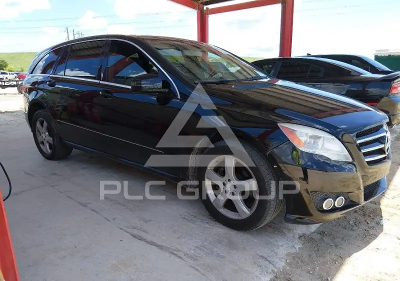 2011 Mercedes Benz R 350 photo