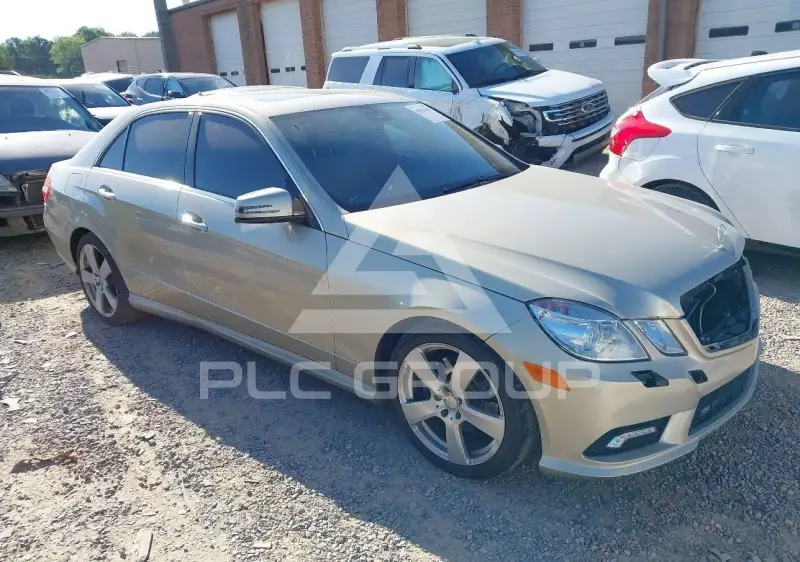 2011 Mercedes Benz E-Class фото