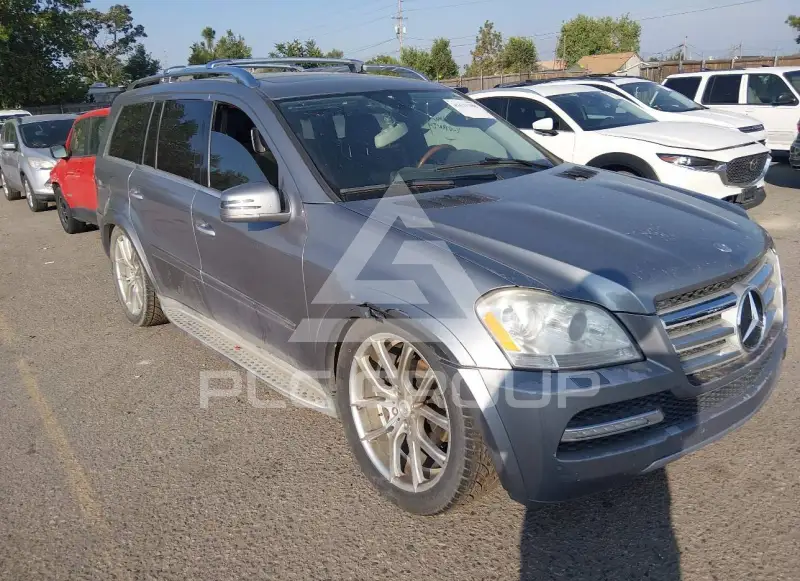 2011 Mercedes Benz GL 550 photo