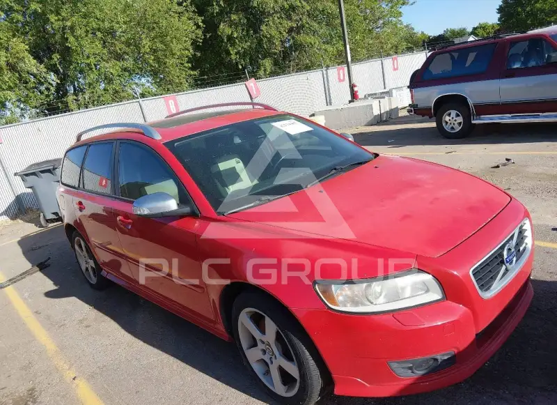 2011 Volvo V50 фото