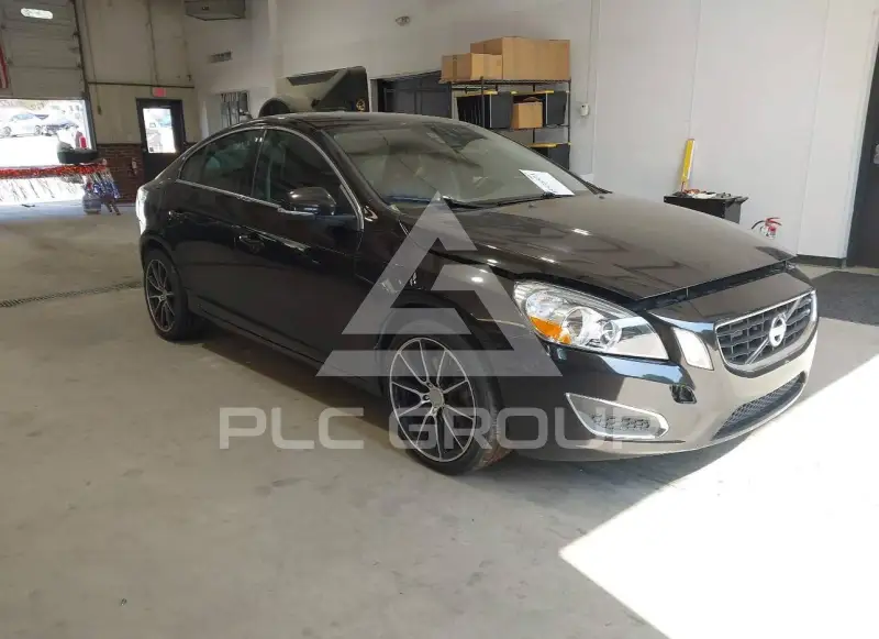 2011 Volvo S60 фото