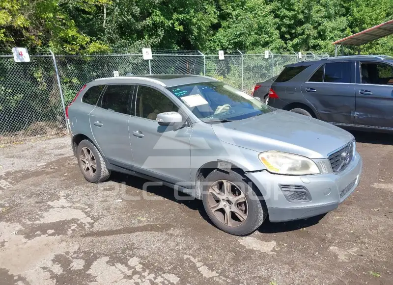 2011 Volvo XC60 фото