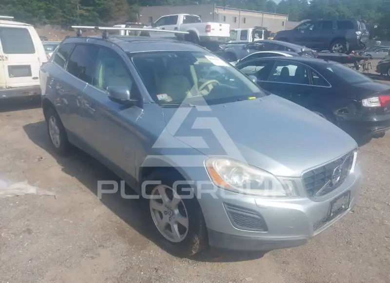 2011 Volvo XC60 photo