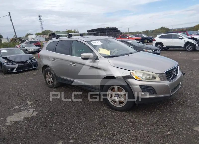 2011 Volvo XC60 photo