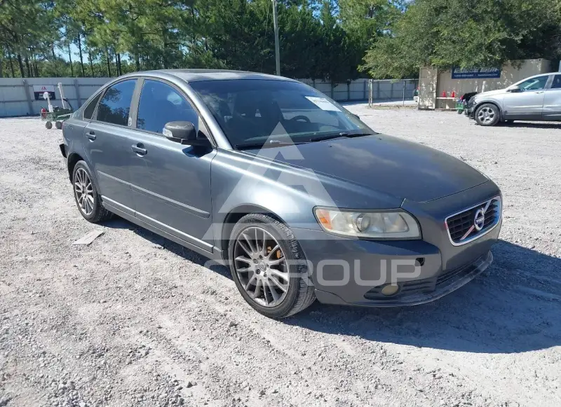 2011 Volvo S40 фото