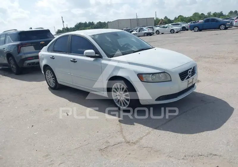 2011 Volvo S40 фото
