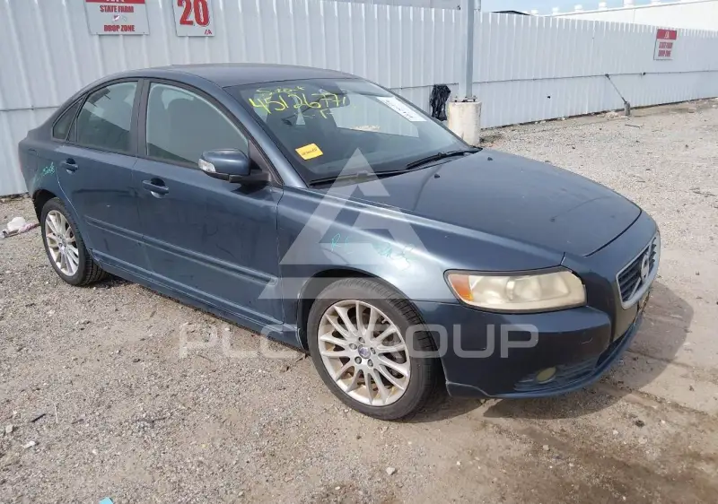2011 Volvo S40 фото