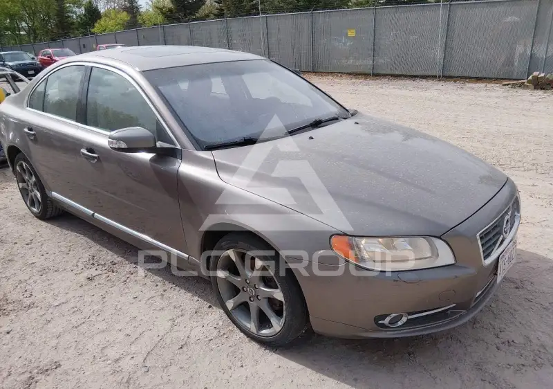 2011 Volvo S80 фото