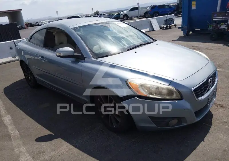 2011 Volvo C70 photo