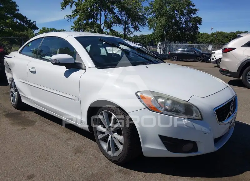 2011 Volvo C70 фото