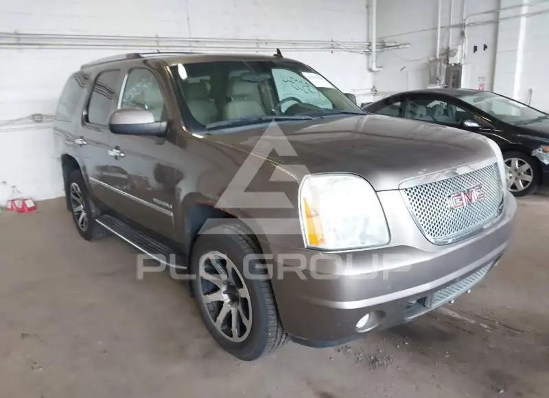 2011 GMC YUKON photo