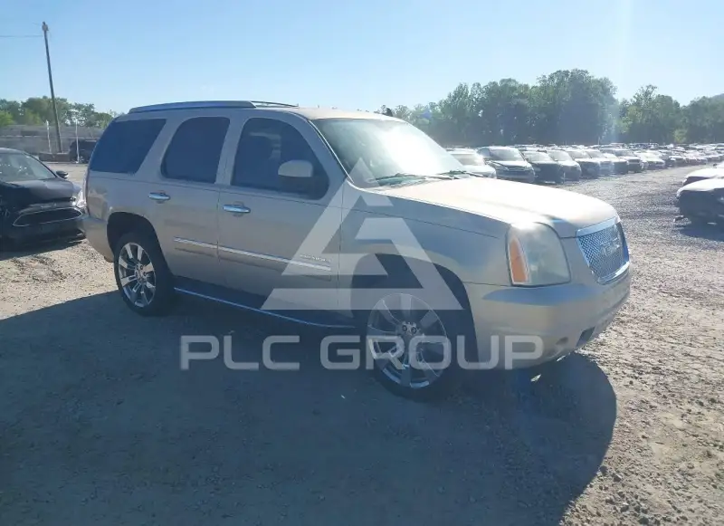 2011 GMC YUKON фото