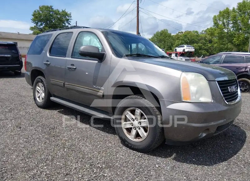 2011 GMC YUKON фото