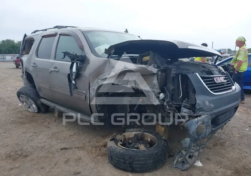 2011 GMC YUKON фото
