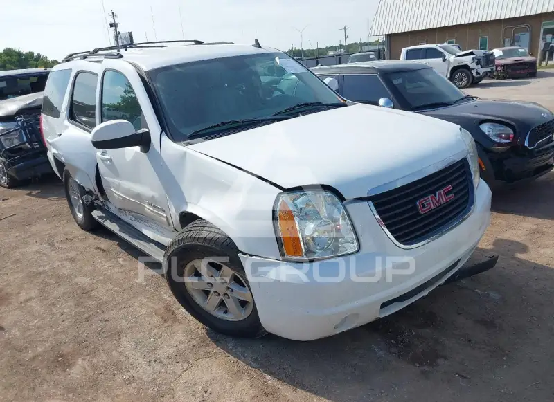 2011 GMC YUKON фото