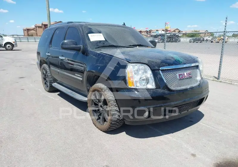 2011 GMC YUKON фото