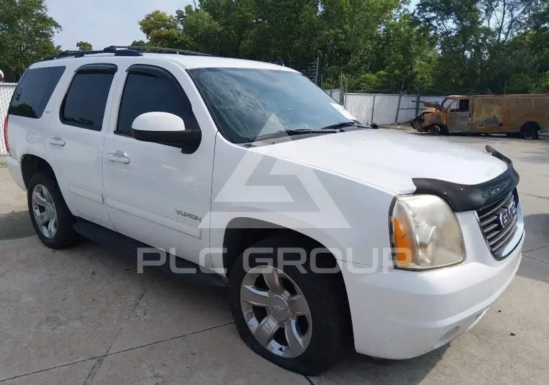 2011 GMC YUKON фото