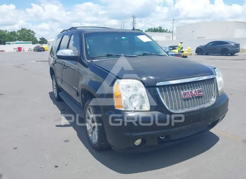 2011 GMC YUKON фото