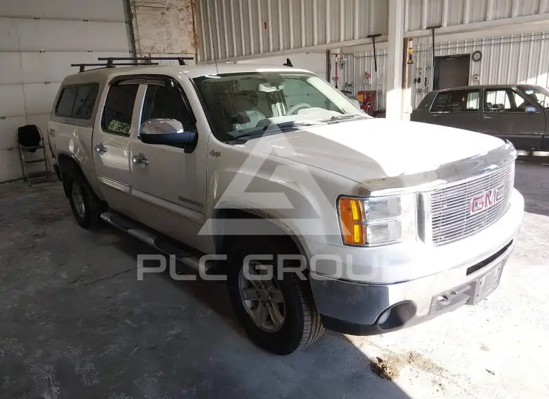 2011 GMC Sierra photo