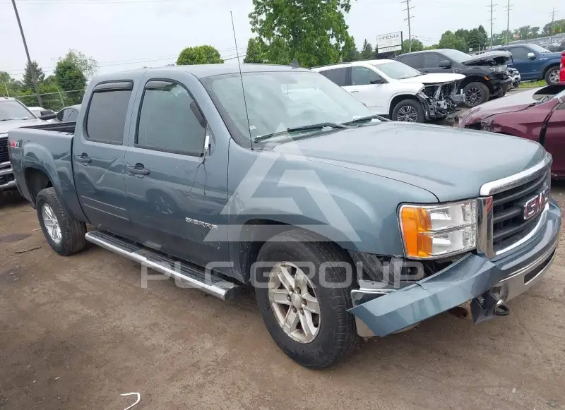 2011 GMC Sierra photo
